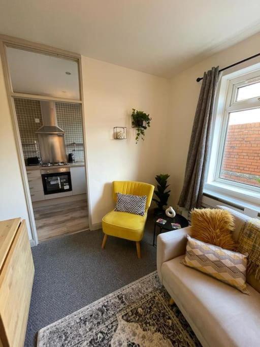 2 Bed Central Cardiff Apartment - Sleeps Five! Exterior foto